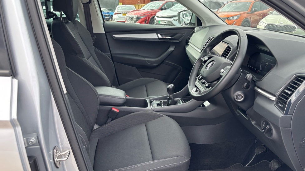 Skoda Karoq 1.0 TSI SE Drive 5dr Petrol Estate - Image 15