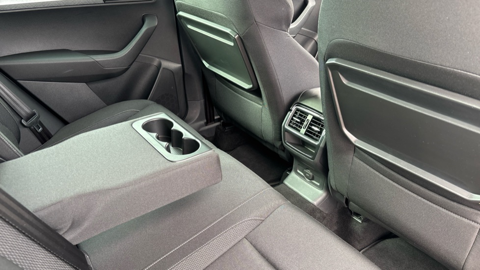 Skoda Karoq 1.0 TSI SE Drive 5dr Petrol Estate - Image 29