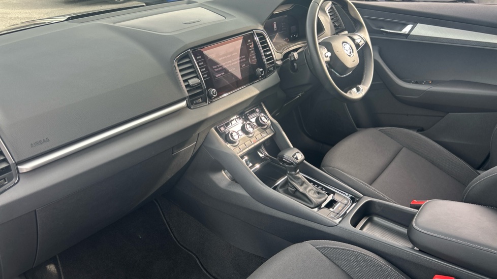 Skoda Karoq 2.0 TDI SE Drive 5dr DSG Diesel Estate - Image 2