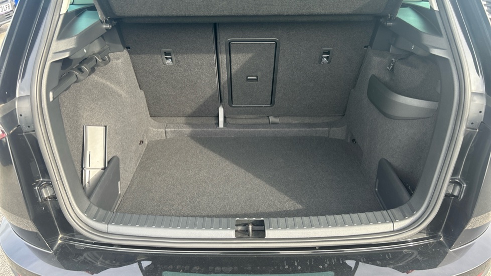 Skoda Karoq 2.0 TDI SE Drive 5dr DSG Diesel Estate - Image 20