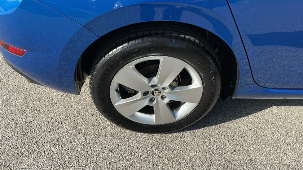 Skoda Scala 1.0 TSI 95 SE 5dr Petrol Hatchback - Image 32