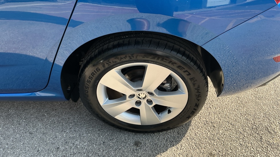 Skoda Scala 1.0 TSI 95 SE 5dr Petrol Hatchback - Image 35