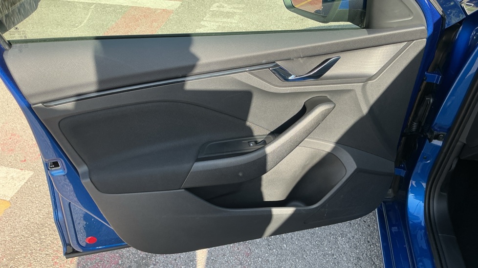 Skoda Scala 1.0 TSI 95 SE 5dr Petrol Hatchback - Image 41