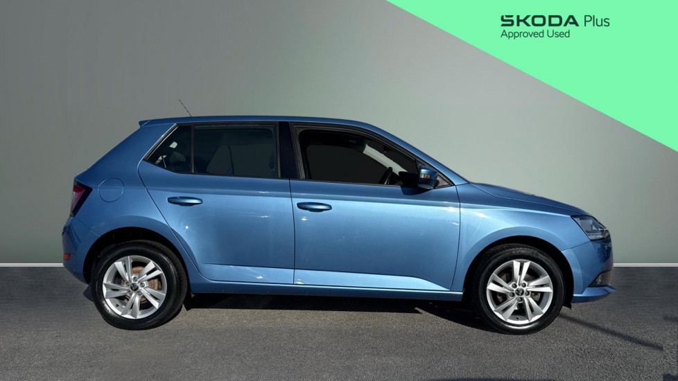 Skoda Fabia 1.0 MPI 75 SE 5dr Petrol Hatchback - Image 4