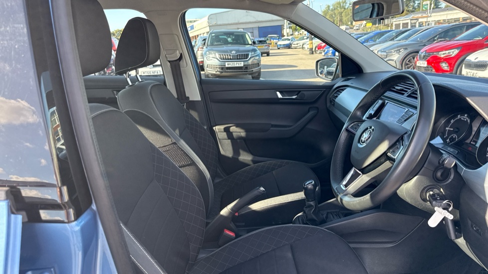 Skoda Fabia 1.0 MPI 75 SE 5dr Petrol Hatchback - Image 15