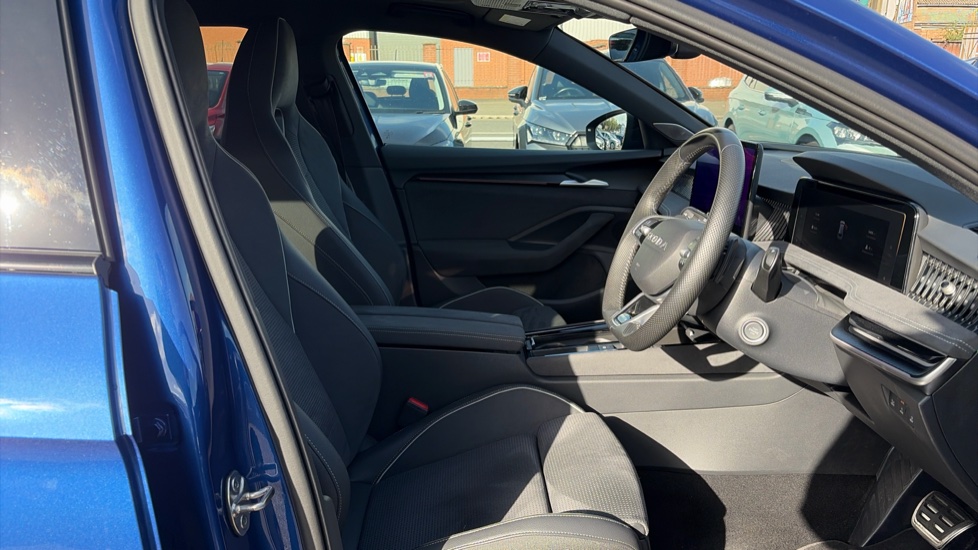 Skoda Superb 1.5 TSI iV Sportline 5dr DSG Estate - Image 15