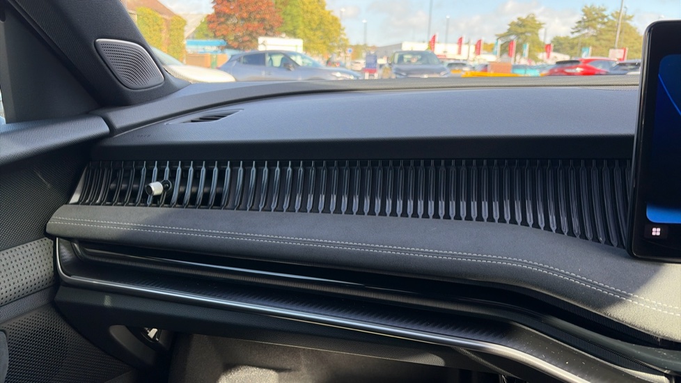 Skoda Superb 1.5 TSI iV Sportline 5dr DSG Estate - Image 38