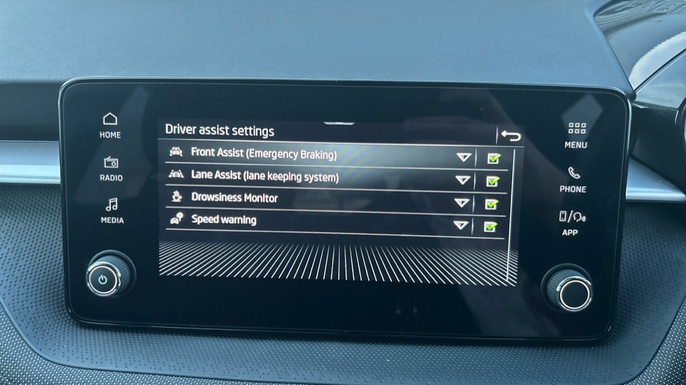 Skoda Fabia 1.0 TSI 116 Colour Edition 5dr Petrol Hatchback - Image 33
