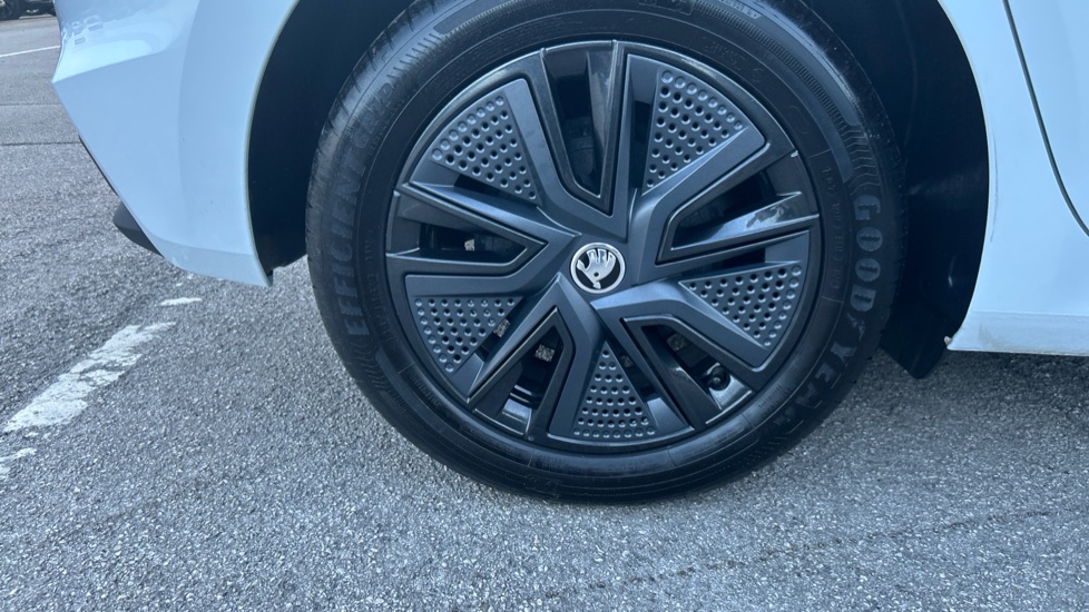 Skoda Fabia 1.0 TSI 116 Colour Edition 5dr Petrol Hatchback - Image 35