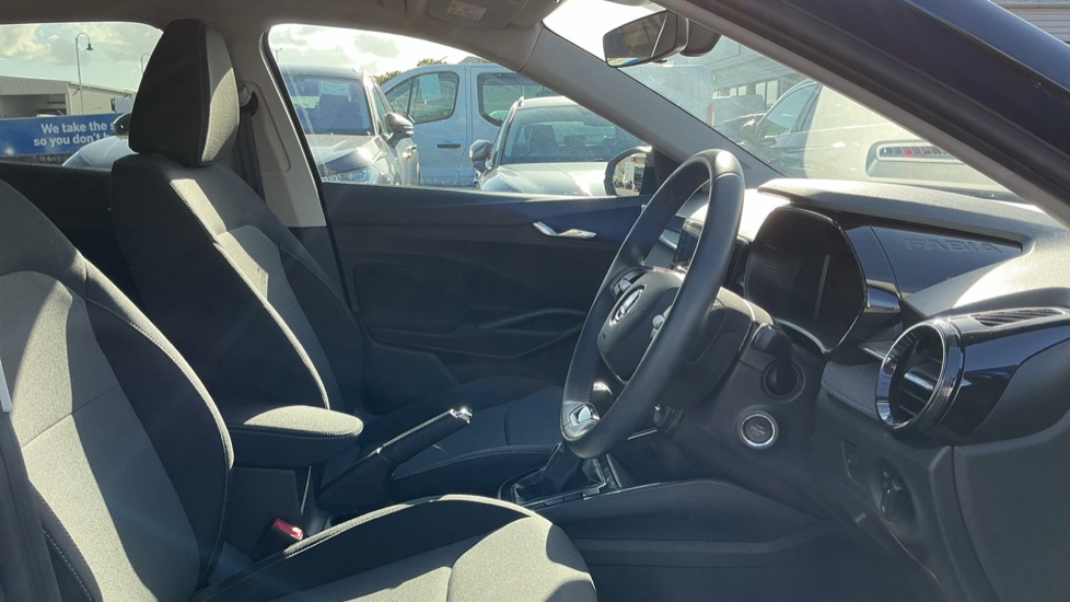 Skoda Fabia 1.0 TSI 116 Colour Edition 5dr DSG Petrol Hatchback - Image 15