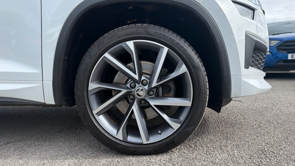 Skoda Kodiaq 2.0 TSI 190 Sport Line 4x4 5dr DSG [7 Seat] Petrol Estate - Image 5