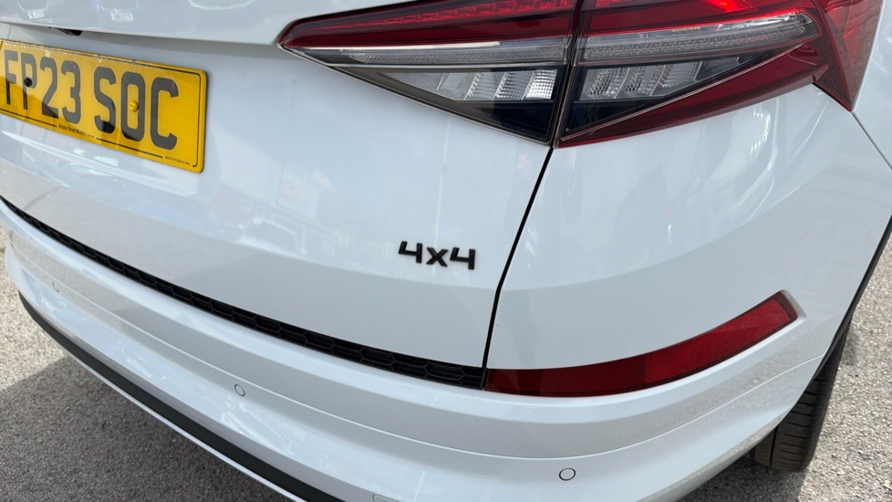 Skoda Kodiaq 2.0 TSI 190 Sport Line 4x4 5dr DSG [7 Seat] Petrol Estate - Image 23