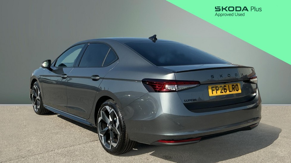 Skoda Superb 1.5 TSI e-TEC Sportline 5dr DSG Petrol Hatchback - Image 3