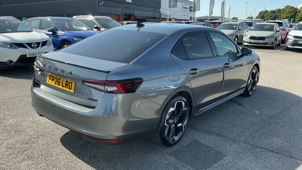 Skoda Superb 1.5 TSI e-TEC Sportline 5dr DSG Petrol Hatchback - Image 23