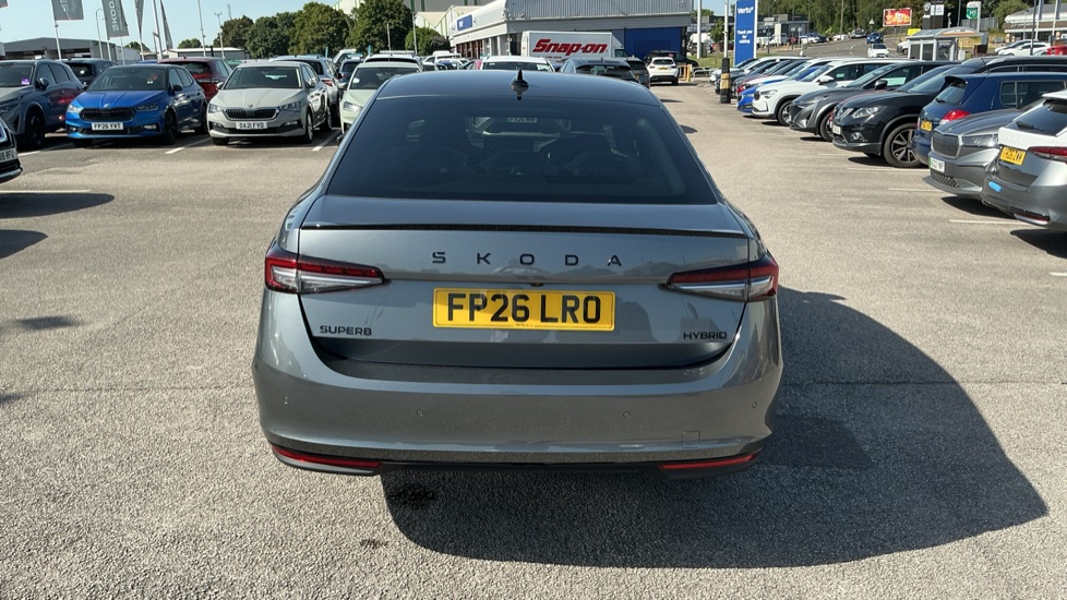 Skoda Superb 1.5 TSI e-TEC Sportline 5dr DSG Petrol Hatchback - Image 24