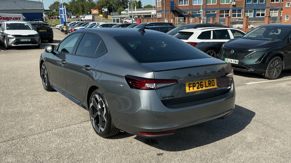 Skoda Superb 1.5 TSI e-TEC Sportline 5dr DSG Petrol Hatchback - Image 25