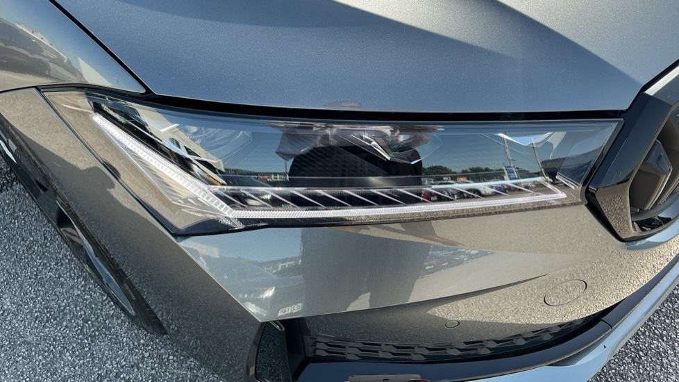 Skoda Superb 1.5 TSI e-TEC Sportline 5dr DSG Petrol Hatchback - Image 33