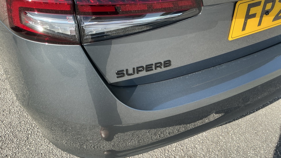 Skoda Superb 1.5 TSI e-TEC Sportline 5dr DSG Petrol Hatchback - Image 39