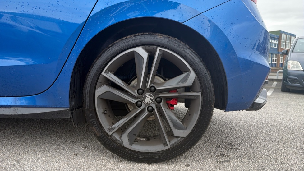 Skoda Fabia 1.5 TSI 177 130 5dr DSG Petrol Hatchback - Image 5