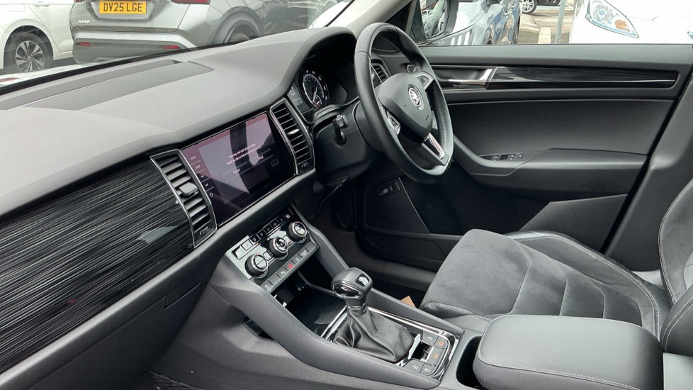 Skoda Kodiaq 2.0 TSI SE L 4x4 5dr DSG Petrol Estate - Image 2