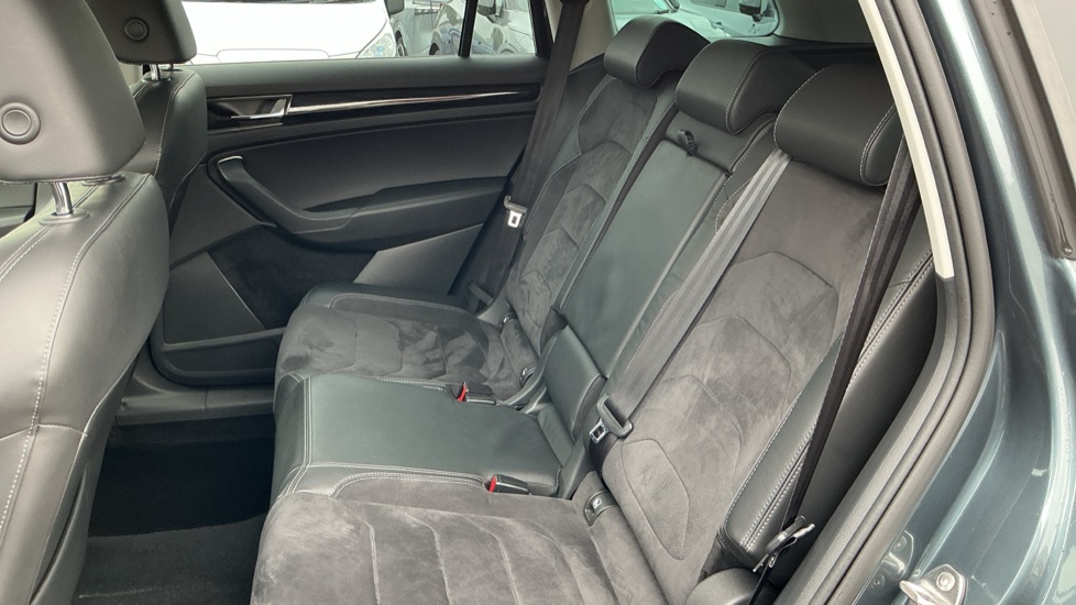 Skoda Kodiaq 2.0 TSI SE L 4x4 5dr DSG Petrol Estate - Image 16