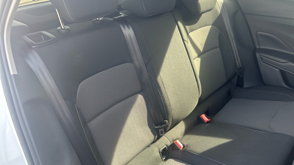 Skoda Fabia 1.0 TSI 116 Design Edition 5dr Petrol Hatchback - Image 16