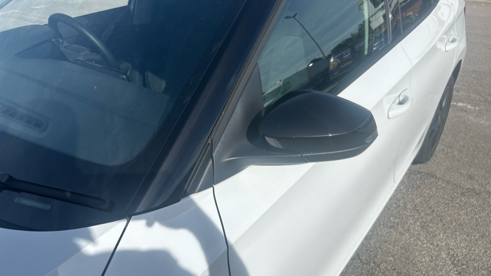 Skoda Fabia 1.0 TSI 116 Design Edition 5dr Petrol Hatchback - Image 34