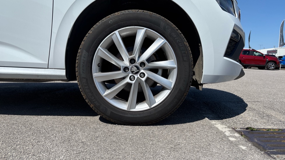 Skoda Kamiq 1.0 TSI 95 SE Edition 5dr Petrol Hatchback - Image 5