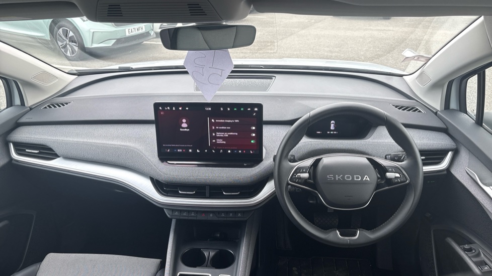 Skoda Enyaq 150kW 60 SE L 63kWh 5dr Auto Electric Estate - Image 9