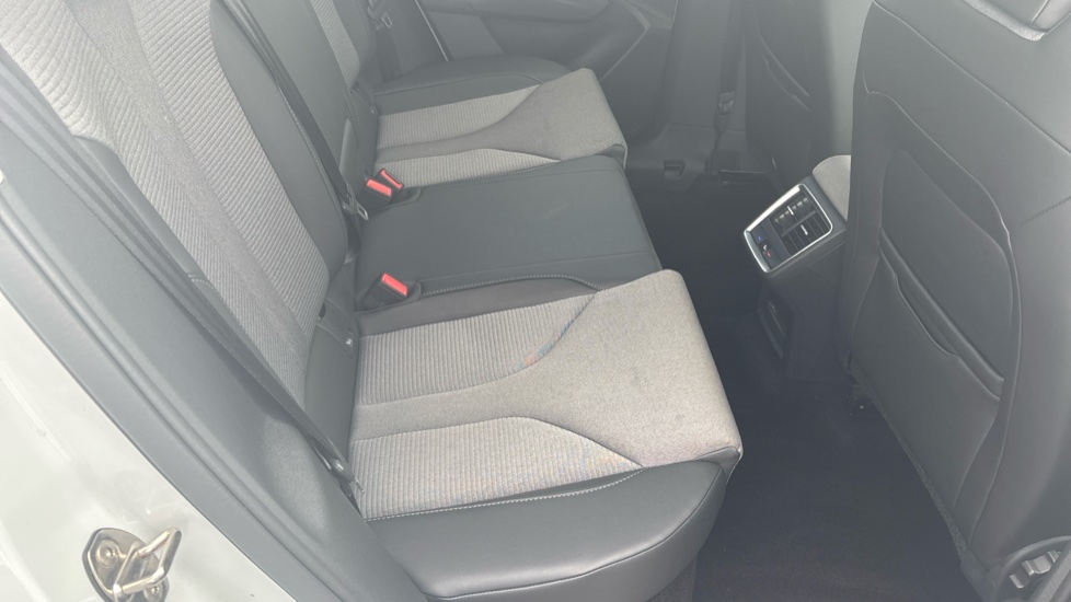 Skoda Enyaq 150kW 60 SE L 63kWh 5dr Auto Electric Estate - Image 22