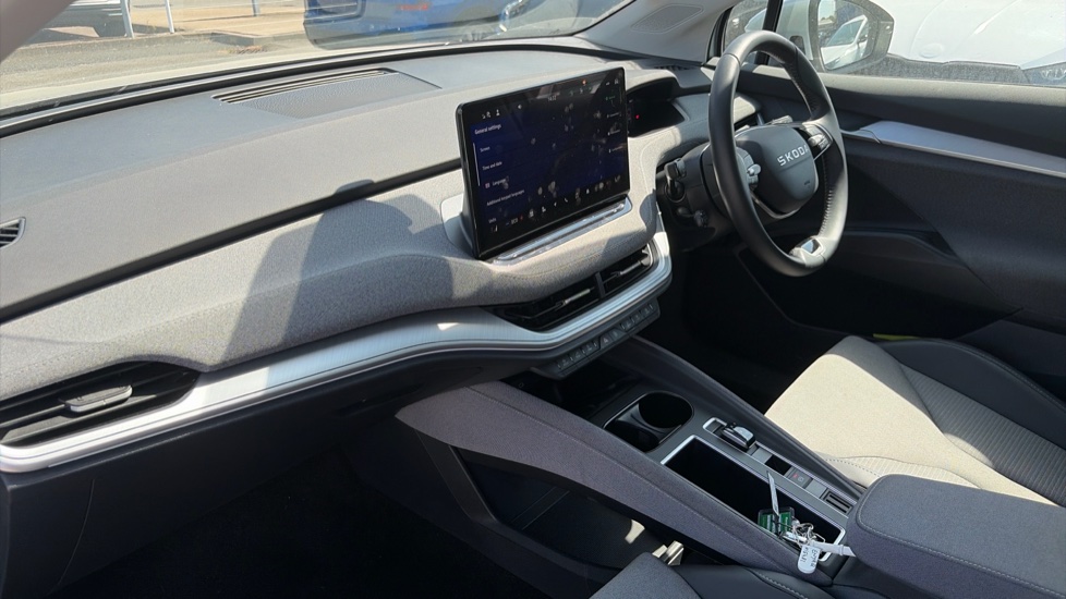 Skoda Enyaq 210kW 85 Edition 82kWh 5dr Auto Electric - Image 2