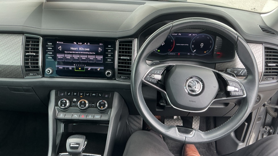 Skoda Kodiaq 1.5 TSI SE L Executive 5dr DSG [7 Seat] Petrol Estate - Image 10