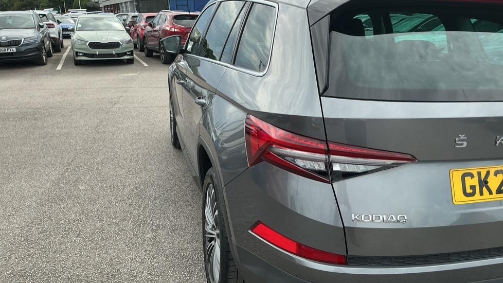 Skoda Kodiaq 1.5 TSI SE L Executive 5dr DSG [7 Seat] Petrol Estate - Image 30