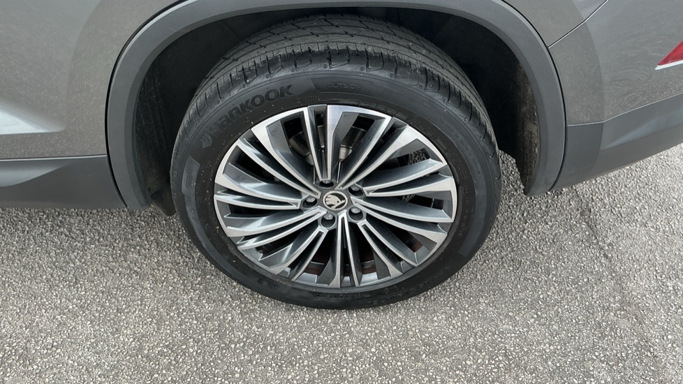 Skoda Kodiaq 1.5 TSI SE L Executive 5dr DSG [7 Seat] Petrol Estate - Image 38