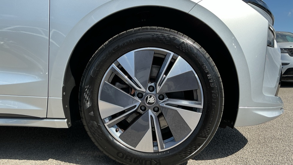 Skoda Enyaq 210kW 85 Edition 82kWh 5dr Auto Electric - Image 5