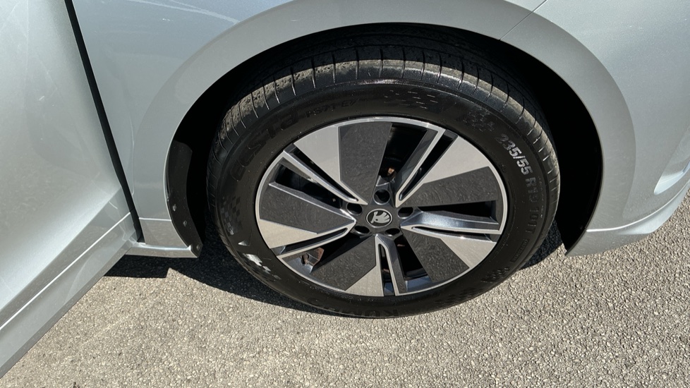 Skoda Enyaq 210kW 85 Edition 82kWh 5dr Auto Electric - Image 23