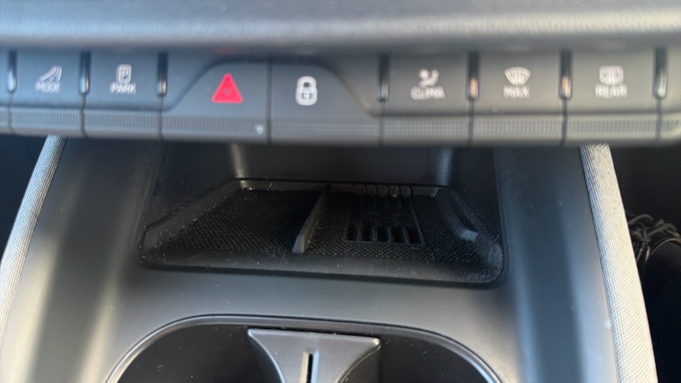 Skoda Enyaq 150kW 60 SE L 63kWh 5dr Auto Electric Estate - Image 35