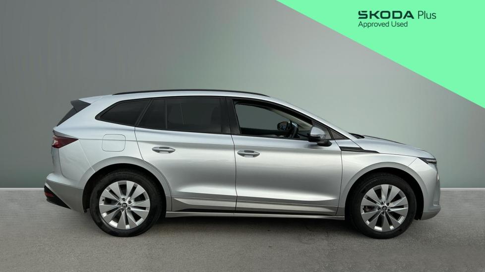 Skoda Enyaq 150kW 60 SE L 63kWh 5dr Auto Electric Estate - Image 4