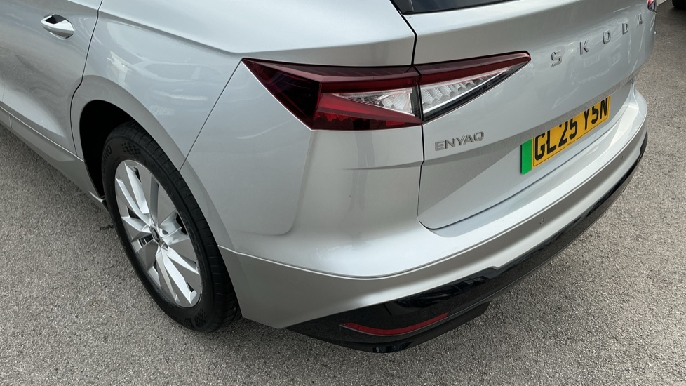 Skoda Enyaq 150kW 60 SE L 63kWh 5dr Auto Electric Estate - Image 27