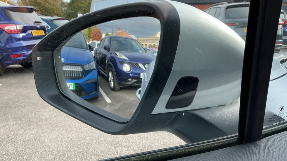 Skoda Enyaq 150kW 60 SE L 63kWh 5dr Auto Electric Estate - Image 40