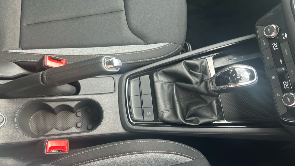 Skoda Kamiq 1.0 TSI SE Edition 5dr DSG Petrol Hatchback - Image 24