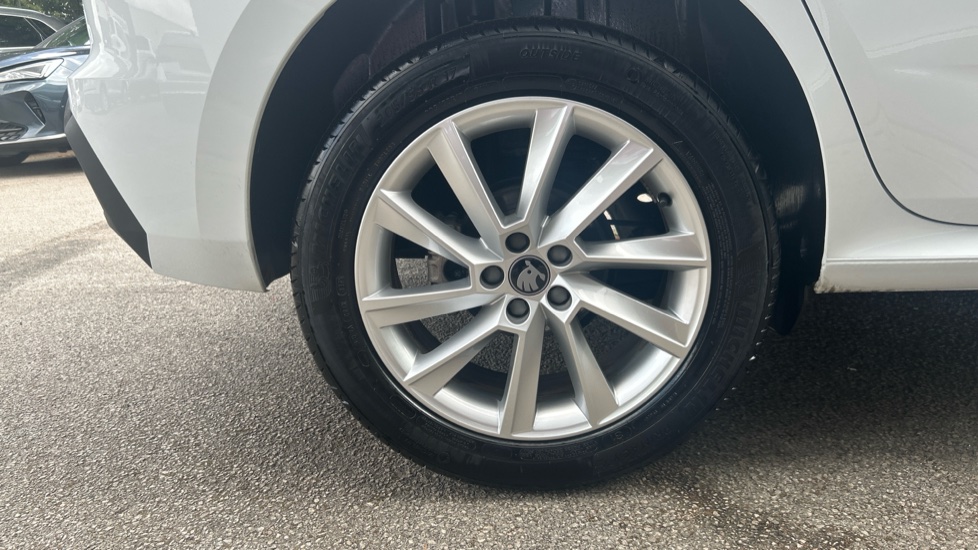 Skoda Kamiq 1.0 TSI SE Edition 5dr DSG Petrol Hatchback - Image 33