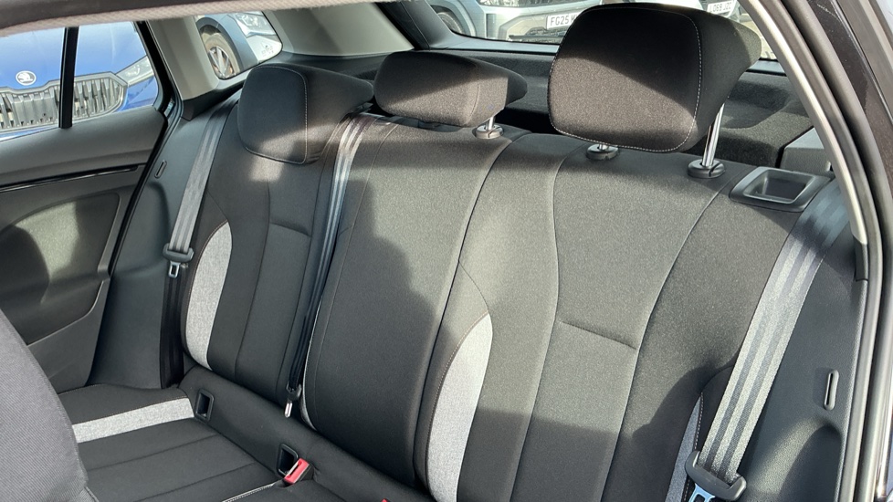 Skoda Kamiq 1.0 TSI SE Edition 5dr DSG Petrol Hatchback - Image 16
