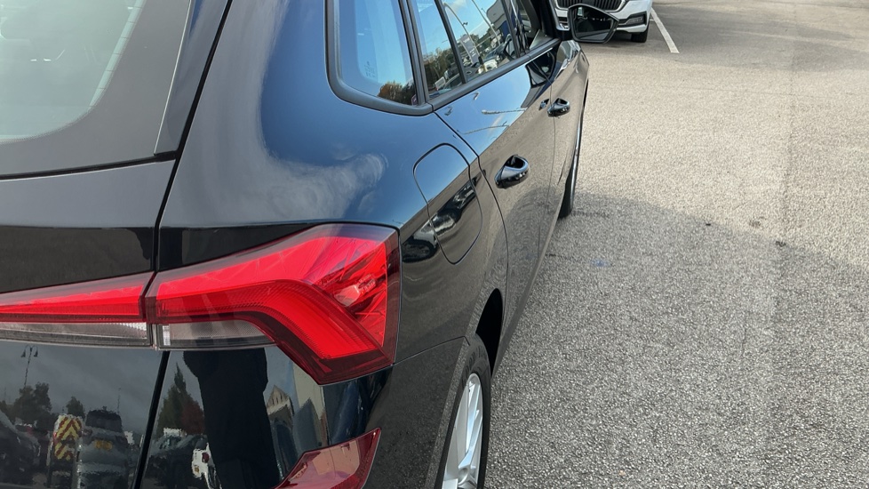 Skoda Kamiq 1.0 TSI SE Edition 5dr DSG Petrol Hatchback - Image 25