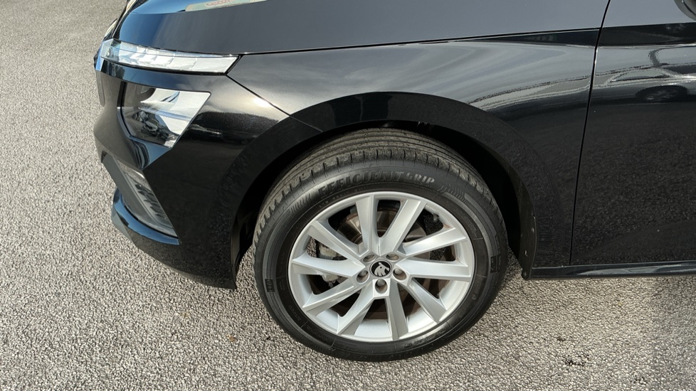 Skoda Kamiq 1.0 TSI SE Edition 5dr DSG Petrol Hatchback - Image 32