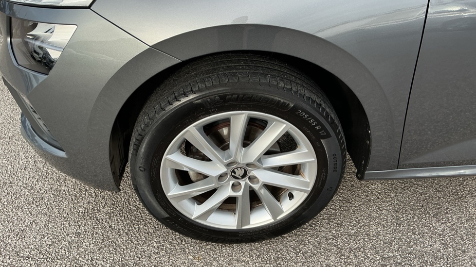 Skoda Kamiq 1.0 TSI SE Edition 5dr DSG Petrol Hatchback - Image 29