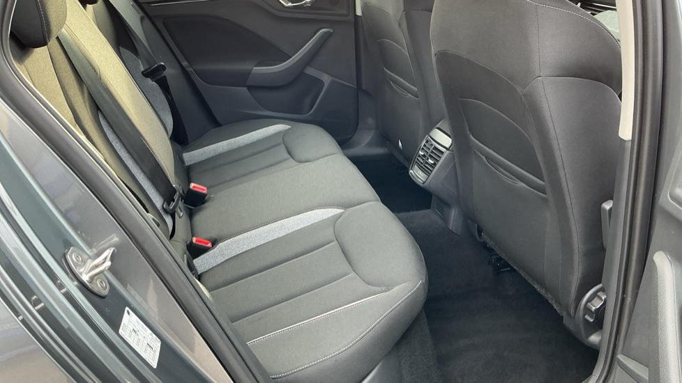 Skoda Kamiq 1.0 TSI SE Edition 5dr DSG Petrol Hatchback - Image 34