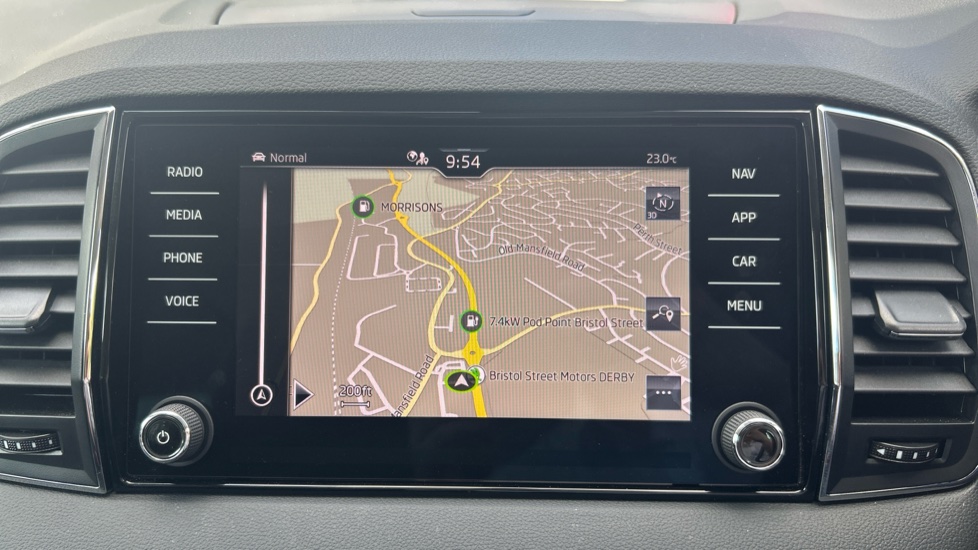 Skoda Karoq 1.5 TSI SE L 5dr DSG Petrol Estate - Image 23