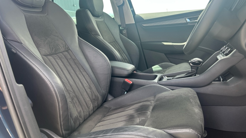 Skoda Karoq 1.5 TSI SE L 5dr DSG Petrol Estate - Image 29