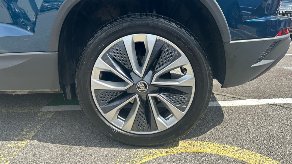 Skoda Karoq 1.5 TSI SE L 5dr DSG Petrol Estate - Image 38